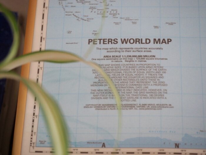 ピーターズ・ワールドマップの面積や縮尺の説明